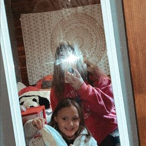 Meet your Posher, Alicyn